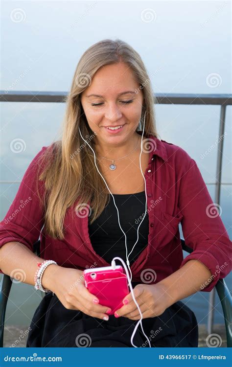 Girl listening to music stock image. Image of caucasian - 43966517