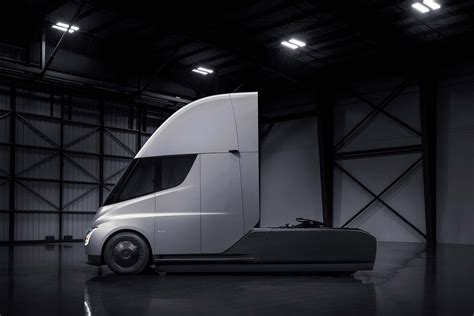 Tesla Truck revealed: the all-electric lorry - Motoring Research