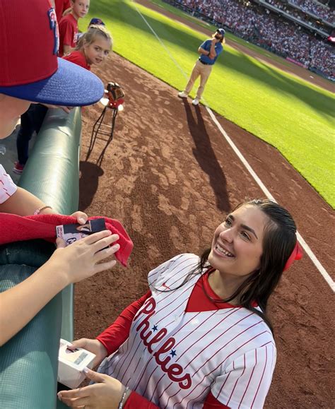 Phillies ball girls are relishing World Series run - On top of Philly news