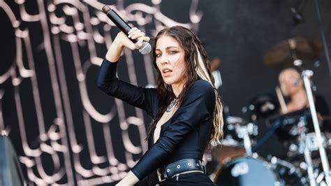 Caroline Polachek's Desire, I Want to Turn into You: Stream