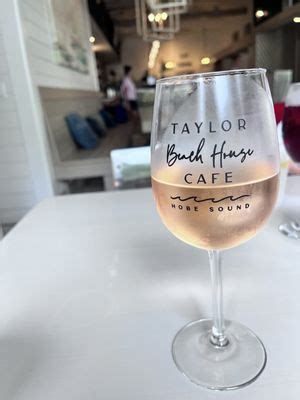 TAYLOR BEACH HOUSE CAFE - Updated January 2025 - 68 Photos & 59 Reviews ...