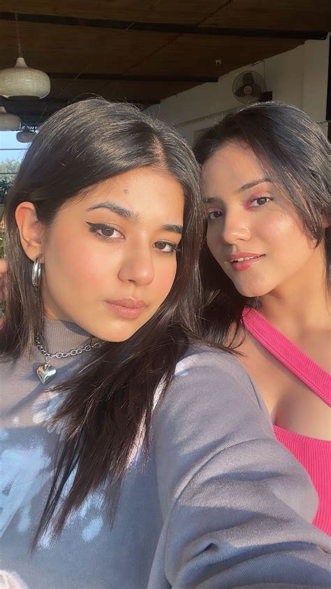 E | sorry boys, nothing is private 🤣🥰 @aashixsahni #reels #trending # ...