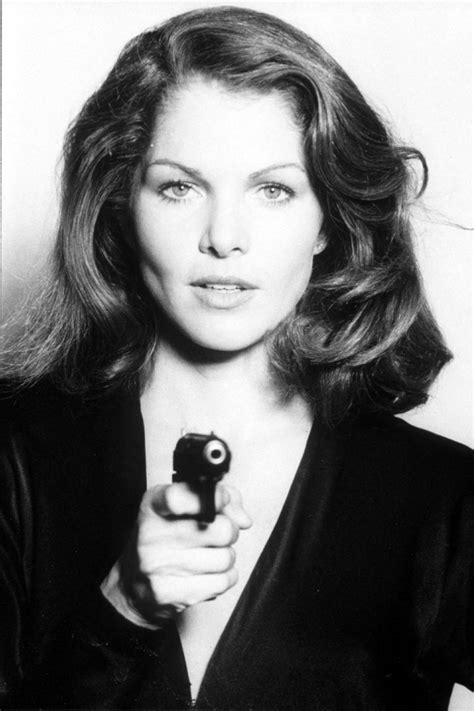 Lois Chiles/Holly Goodhead - Bond girls Photo (40479826) - Fanpop