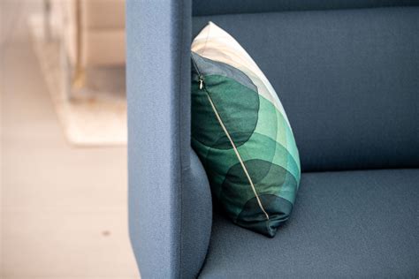 Lista Office LO in Geneva - Office furniture, equipment and planning ...