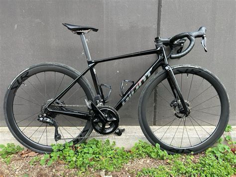 Giant TCR ADVANCED PRO 1 DI2 d'occasion en SM | buycycle