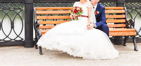 Just Married Couple Outdoors Stock Image - Image of honeymoon, married ...