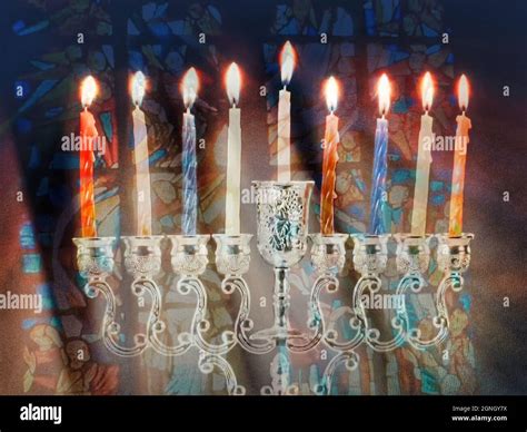 Chandelier hébreu Banque de photographies et d’images à haute ...