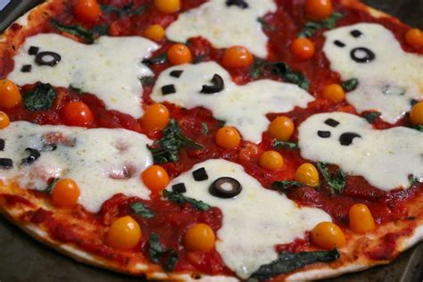 Healthy Halloween: Ghost Pizza - Whitney E. RD