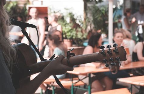 Comment organiser un concert en entreprise ? | Linkaband