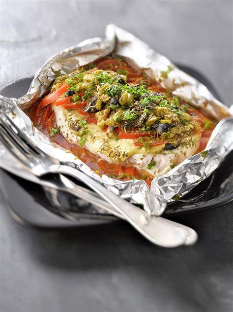 Papillote De Poulet a La Moutarde, Aux Tomates Et Aux Deux Olives ...