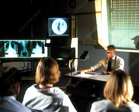 Doctor giving a lecture to medical students - Stock Image - M910/0045 ...
