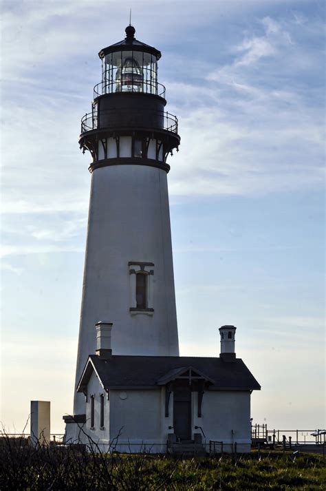 Lighthouse Free Stock Photo - Public Domain Pictures