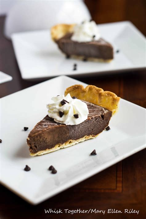 Chocolate Pudding Pie – Whisk Together
