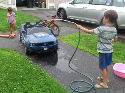 Treat Kids to a Car Wash – joyful parenting