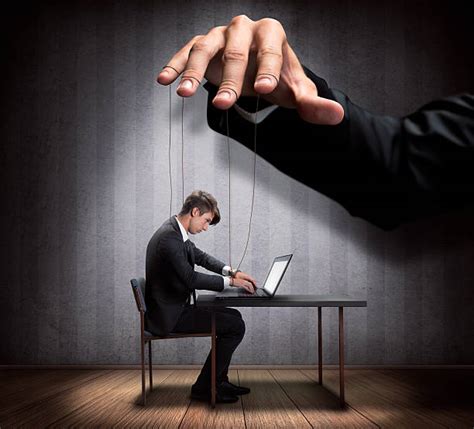 22 300+ Bloquer Quelquun Photos, taleaux et images libre de droits - iStock