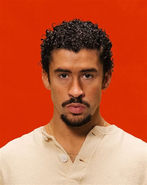 Biographie, carrière et actualités de Bad Bunny - Numéro