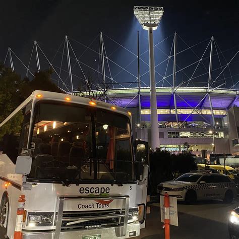 A great day for a tour | Escape Coach Tours | Folk Physics ...