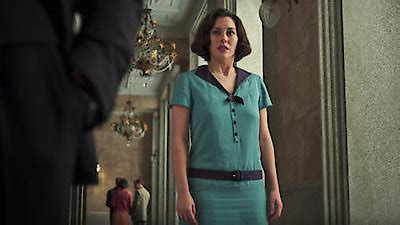 Watch Cable Girls Season 1 Episode 8 - Chapter 8: Love Online Now