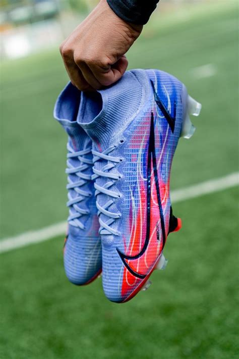 Mbappé Fußballschuh 2021 | Soccer outfits, Nike football boots, Soccer ...