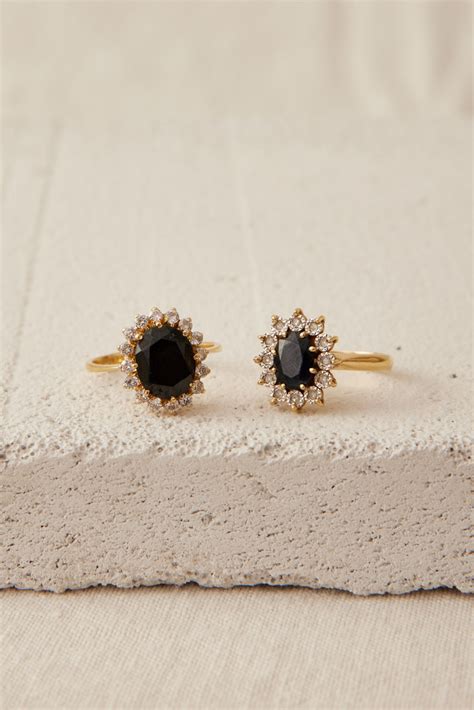 Noir Carat – Bijoux porteurs de sens - Marie France, magazine féminin