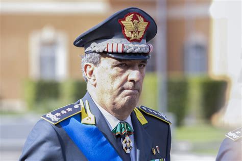 Chi è Andrea De Gennaro, nuovo comandante generale della Guardia di ...