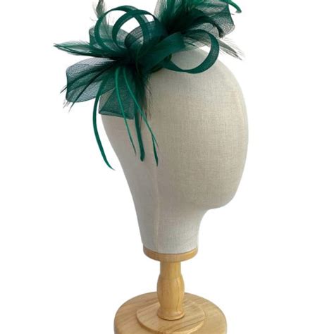 Ultimate Guide: How to Wear a Fascinator with Style – Fascinator.co.uk
