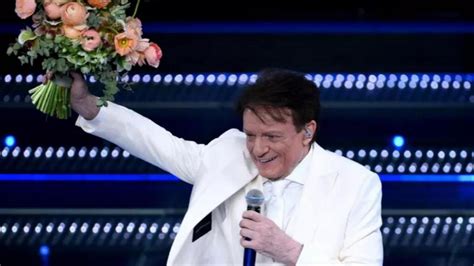 Massimo Ranieri cancella i concerti al Diana