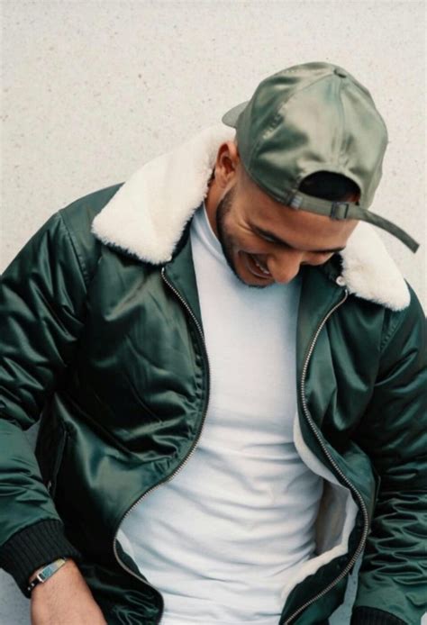 Gros sourir kabyle pour tout mes ennemis😁