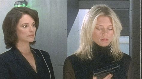 Watch La Femme Nikita - Free TV Shows | Tubi