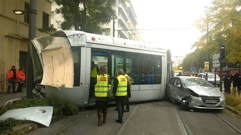 France - Faits divers. Un gros accident de tram à Lyon fait au moins 16 ...