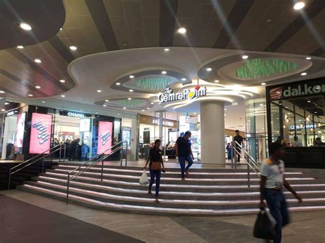 Centrepoint Shopping Mall Singapore-Parking, Stores & Restaurants