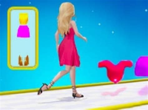 Play Dress Up Run Game Game Online for Free using Gamerush!
