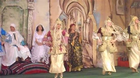 danse folklorique algerienne - YouTube