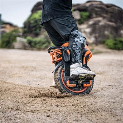 Inmotion V14 Adventure 4000W Electric Unicycle (EUC) with Suspension ...