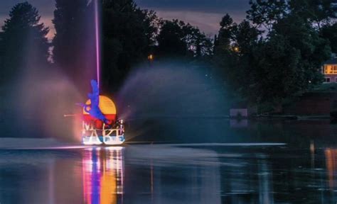 Moses Lake's iconic water fountain to return in 2025 | Columbia Basin ...