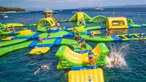 The Largest Aquatic Obstacle Course In The Midwest Is Just 4 Hours Away ...