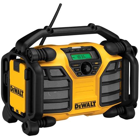 Shop DEWALT Jobsite Radio at Lowes.com