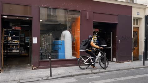 Lutte contre les dark stores à Paris : pourquoi la justice annule les ...