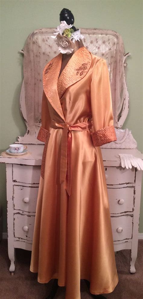 40s 50s Peach Gold Robe, Liquid Satin Robe, Vintage Dressing Gown ...