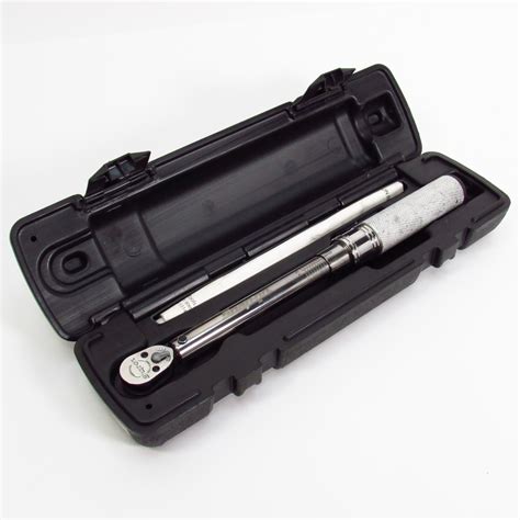 Snap-on Tools QD2R200 3/8'' Drive 40-200 in-lb Click-Type Compact ...