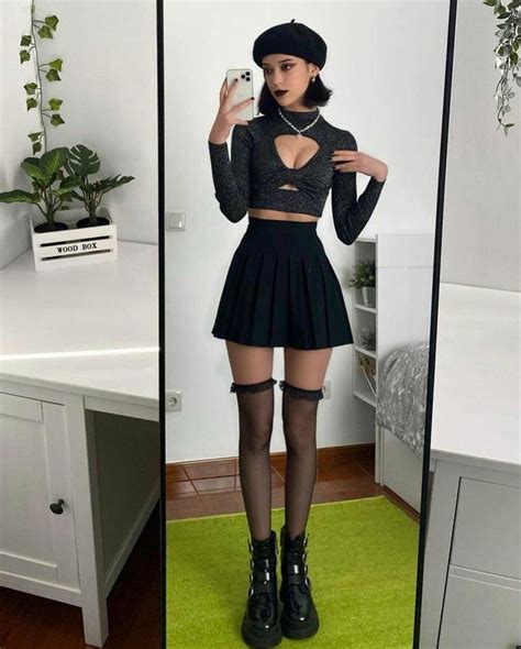 Rate this dark outfit 1-10! | Outfits, Fashion inspo outfits, Fashion ...