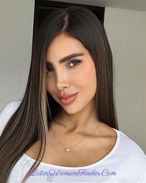 Colombian Women: Read This Guide Before Dating Them