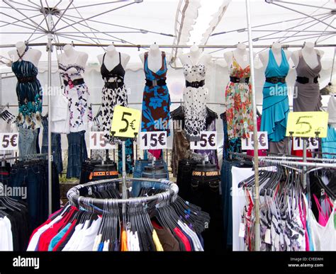 Prices euros hi-res stock photography and images - Alamy