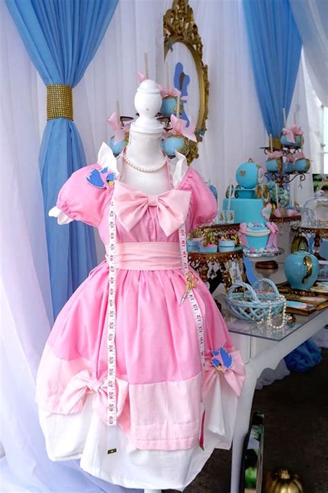 Cinderella-Birthday-Party-via-Karas-Party-Ideas-KarasPartyIdeas.com13 ...