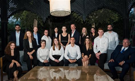 VIDAL ASSOCIATES Consulting & Search recrute ...