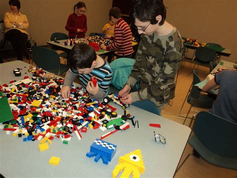 Lego Club 2012, we put our LEGO collection in the program and let the ...