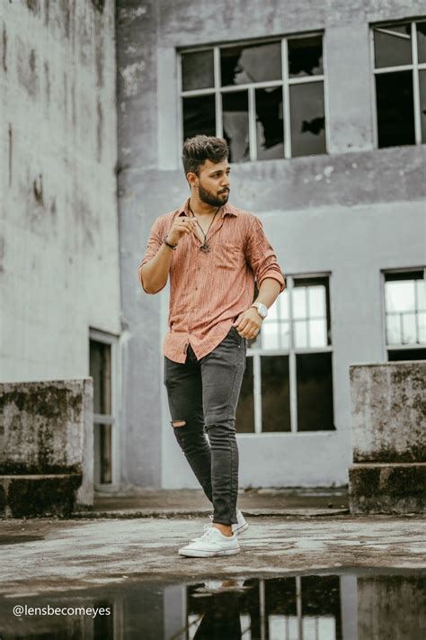 Men s urban style poses for photography – Artofit