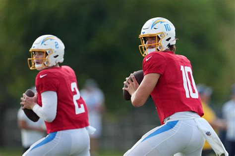 Projecting the Chargers’ quarterback depth chart in 2023 - Yahoo Sports