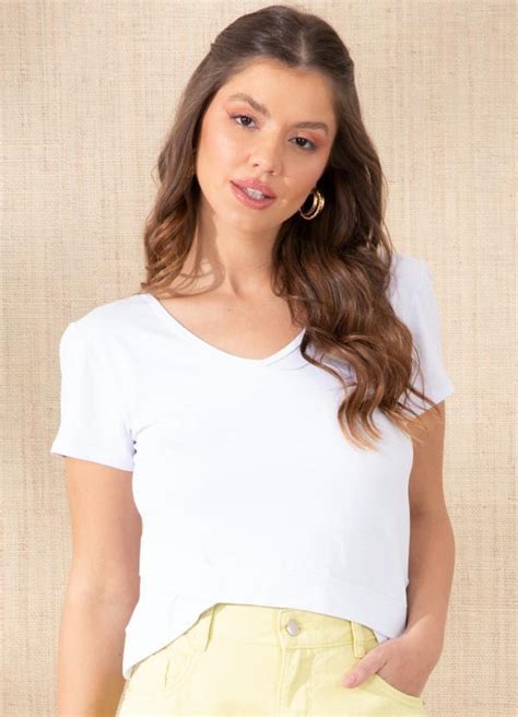 Blusa Branca com Barra Arredondada - Quintess