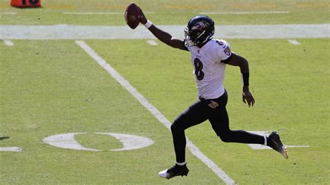 WATCH: Lamar Jackson Breaks Off Career-Long Touchdown Run Vs ...